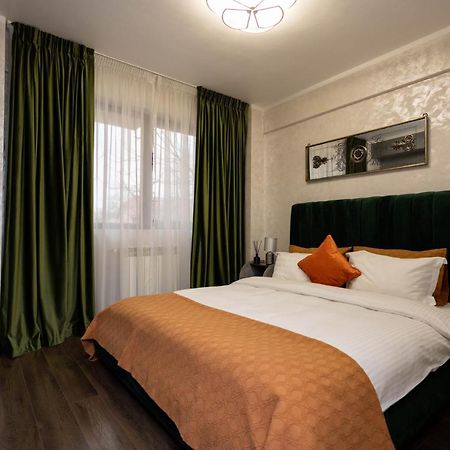 Central Apartament 3 Jászvásár Kültér fotó