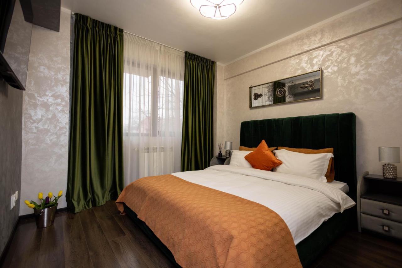 Central Apartament 3 Jászvásár Kültér fotó